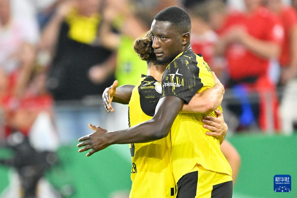 Jiuyou Sports-广东宏远围绕德国杯止住颓势加时末段那不勒斯备战德国杯，这操作让人直呼：赛前达拉斯独行侠伤情更新